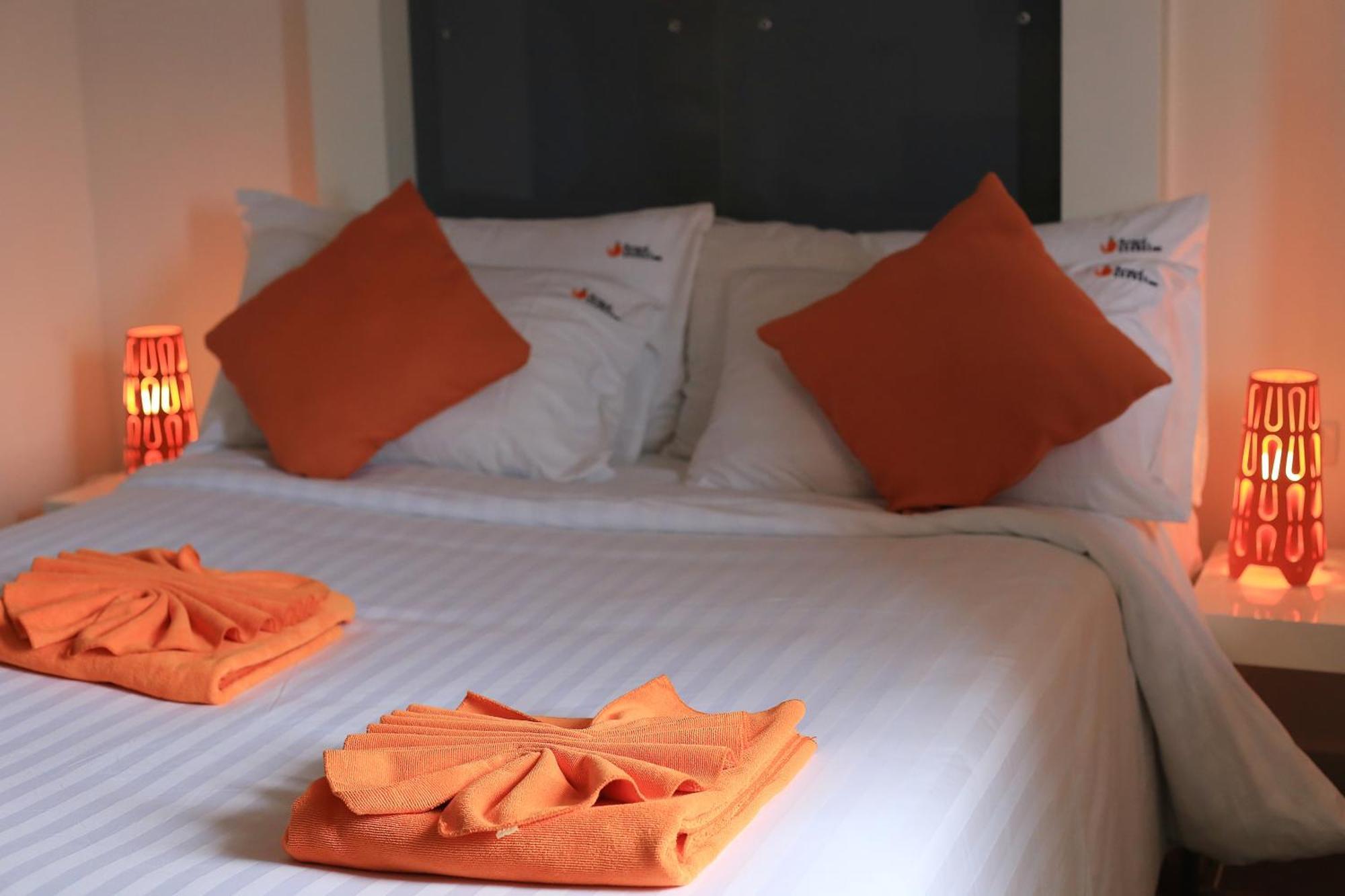 The Original Orange Hotel Nakhon Si Thammarat Pokoj fotografie
